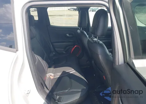 2017 Jeep Renegade Trailhawk 4X4 from USA, damaged, VIN ZACCJBCB7HPG07800